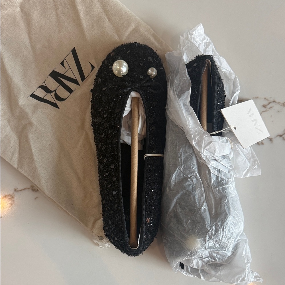 NWT Girls Zara Black Pearl Embellished Flats